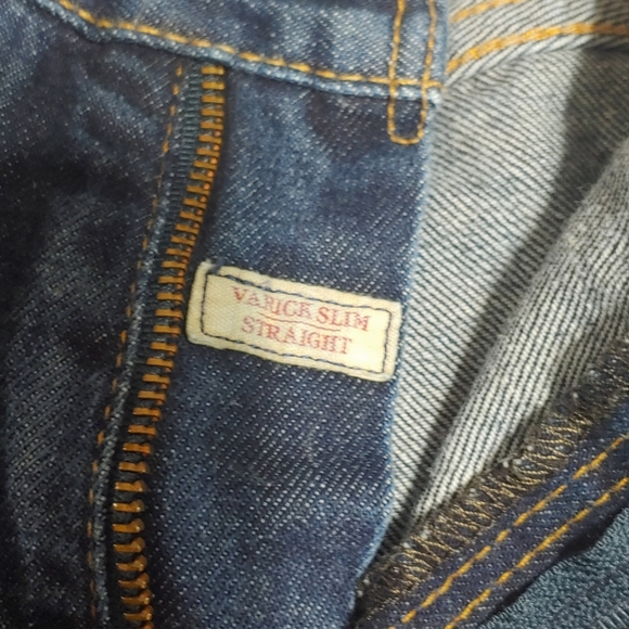 Jeans - Picture 2 of 4